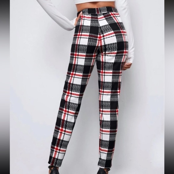 Self Belted Plaid Skinny Pants - Picture 2 of 2